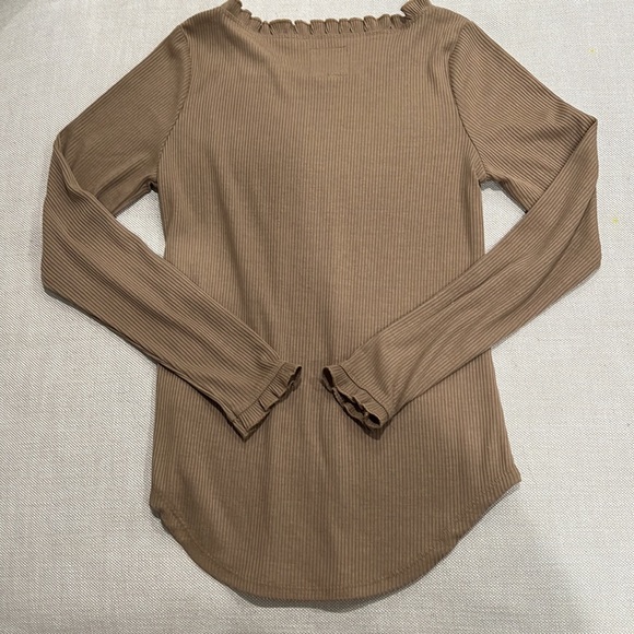 CHASER Brand Long Sleeve Tee Shirt, mocha , size medium. (NWOT) - Picture 10 of 12
